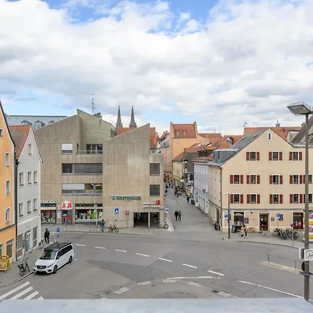Arnulfsplatz Aparts Regensburg Exterior photo